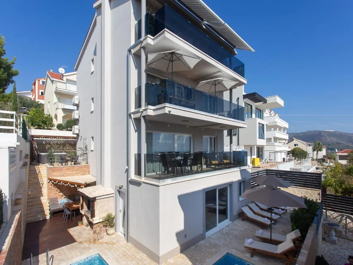 Apartments Aqua Trogir