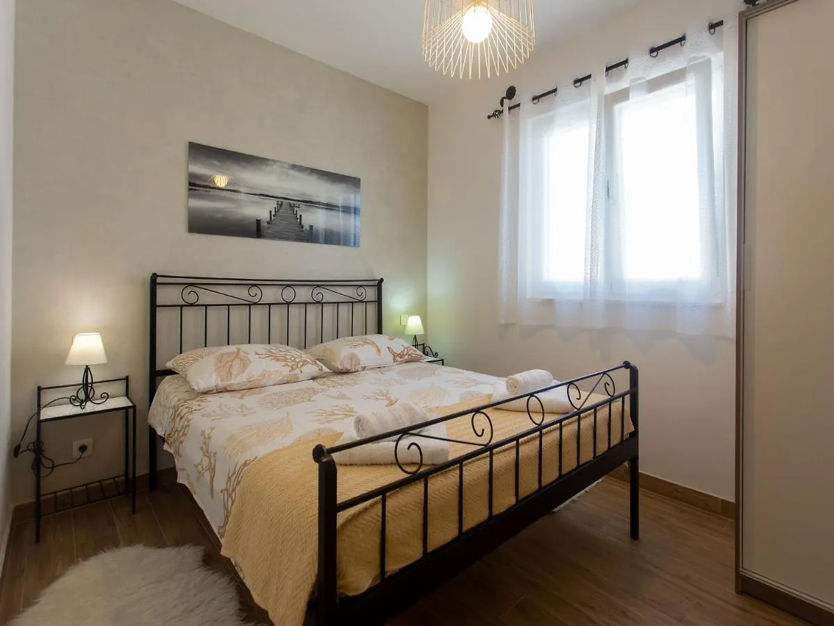 Apartments Aqua Trogir