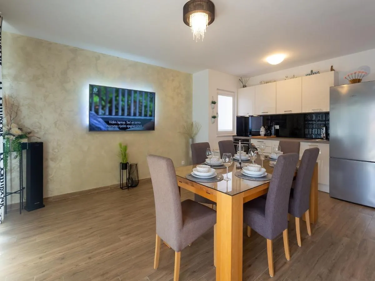 Apartments Aqua Trogir