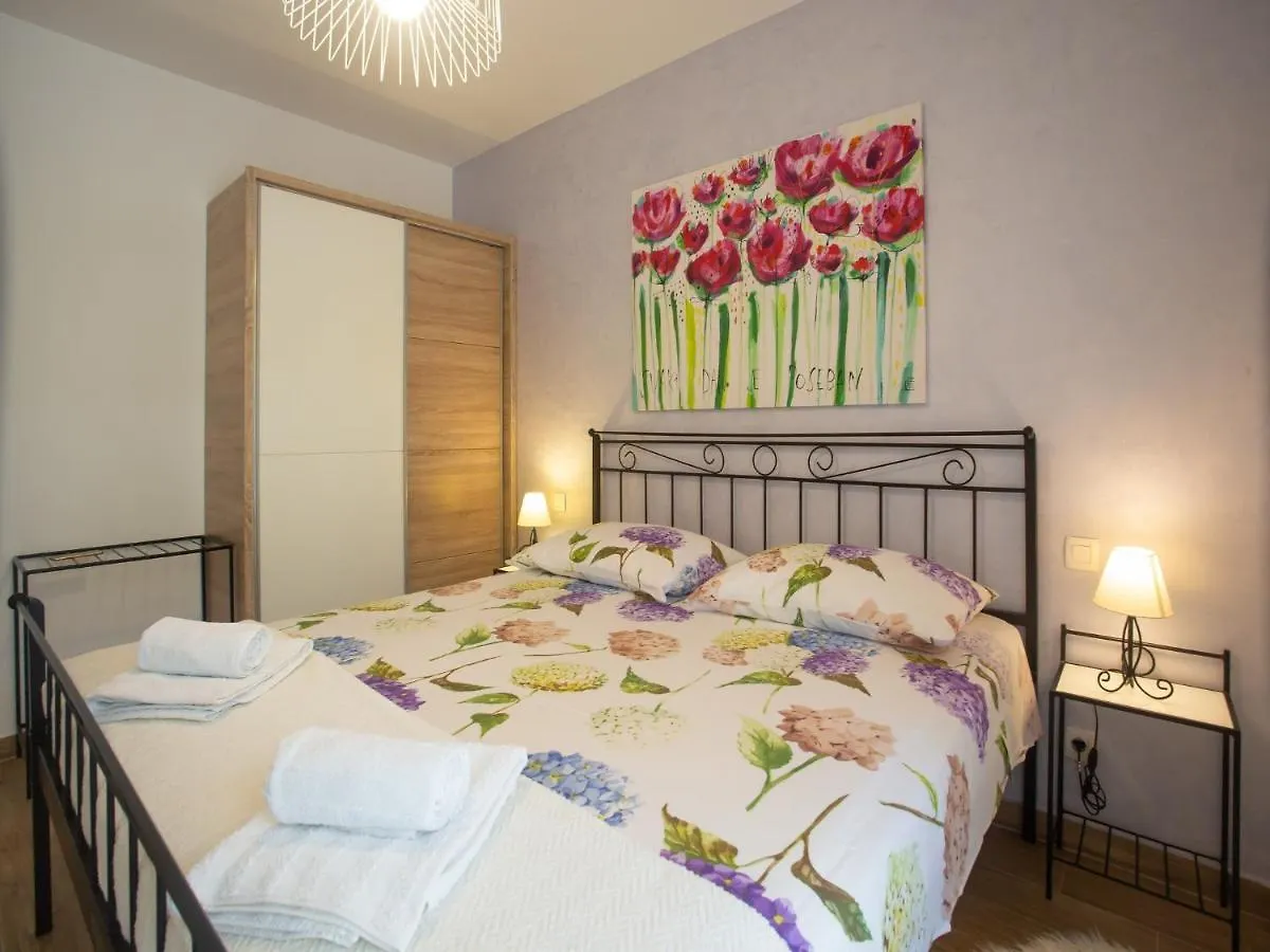 Apartments Aqua Trogir