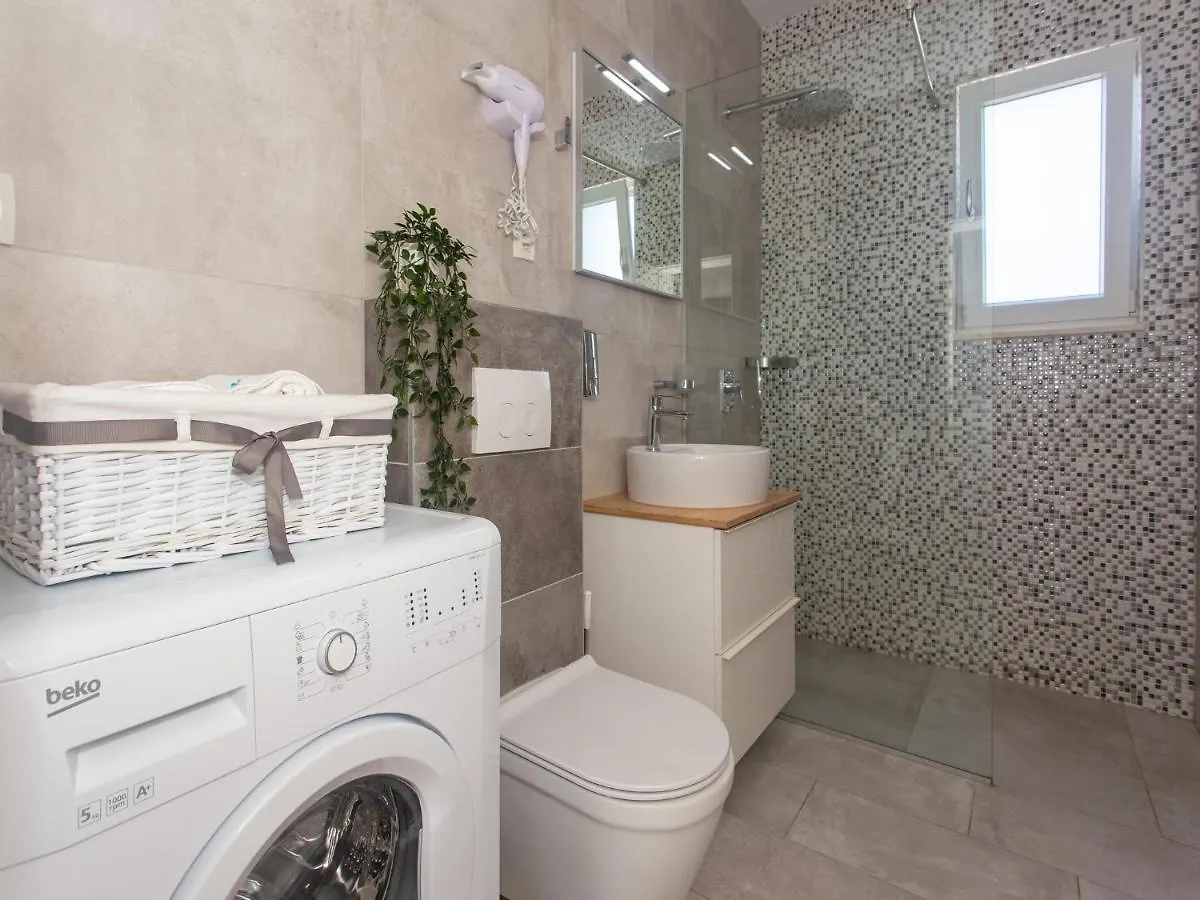 Apartments Aqua Trogir